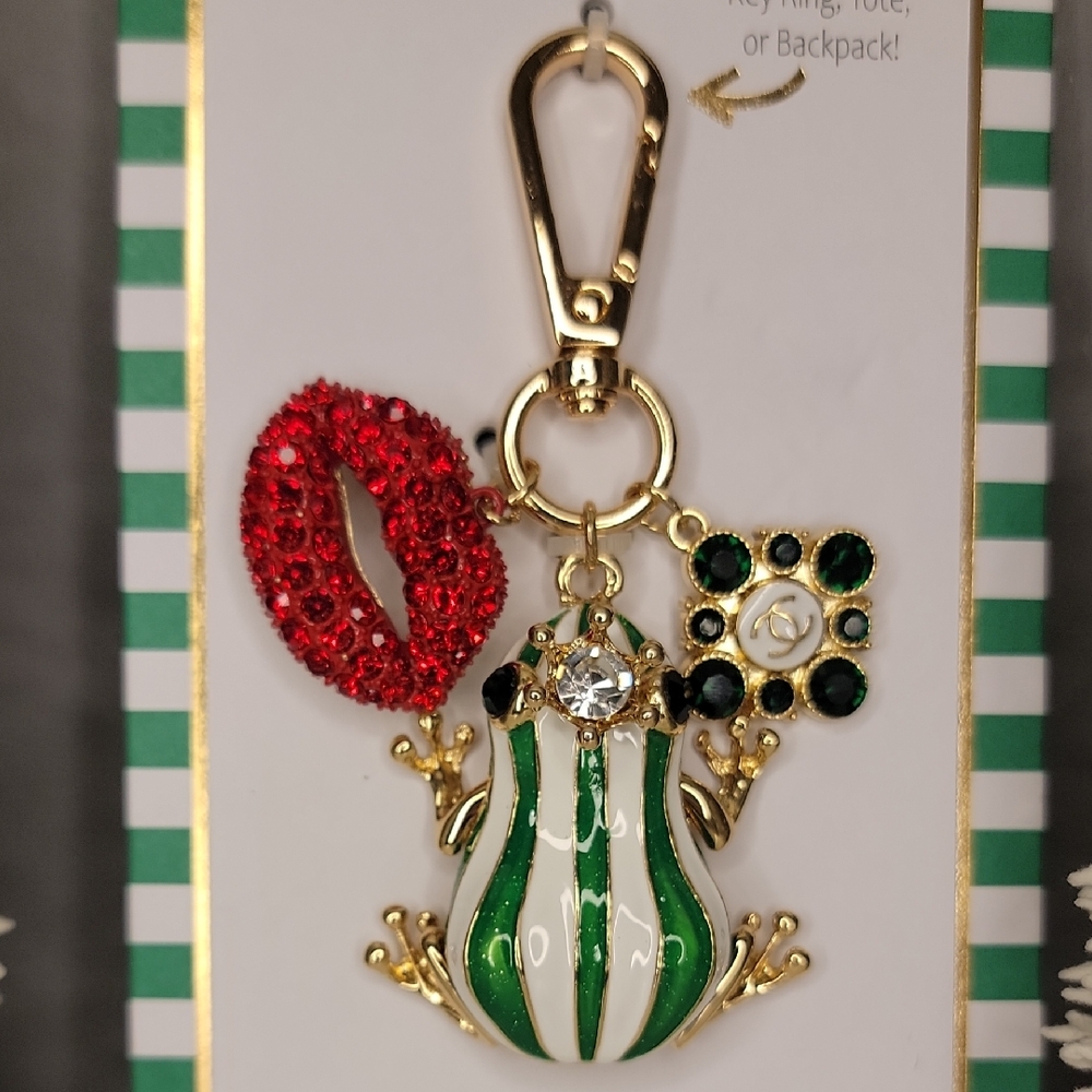Charming Gold and Green Frog Keychain Princess Charm Lips Rhinestone